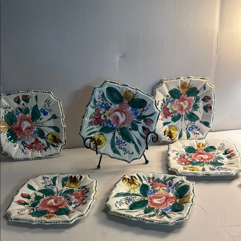 Floral Square Plates Set - Picture 1 of 3